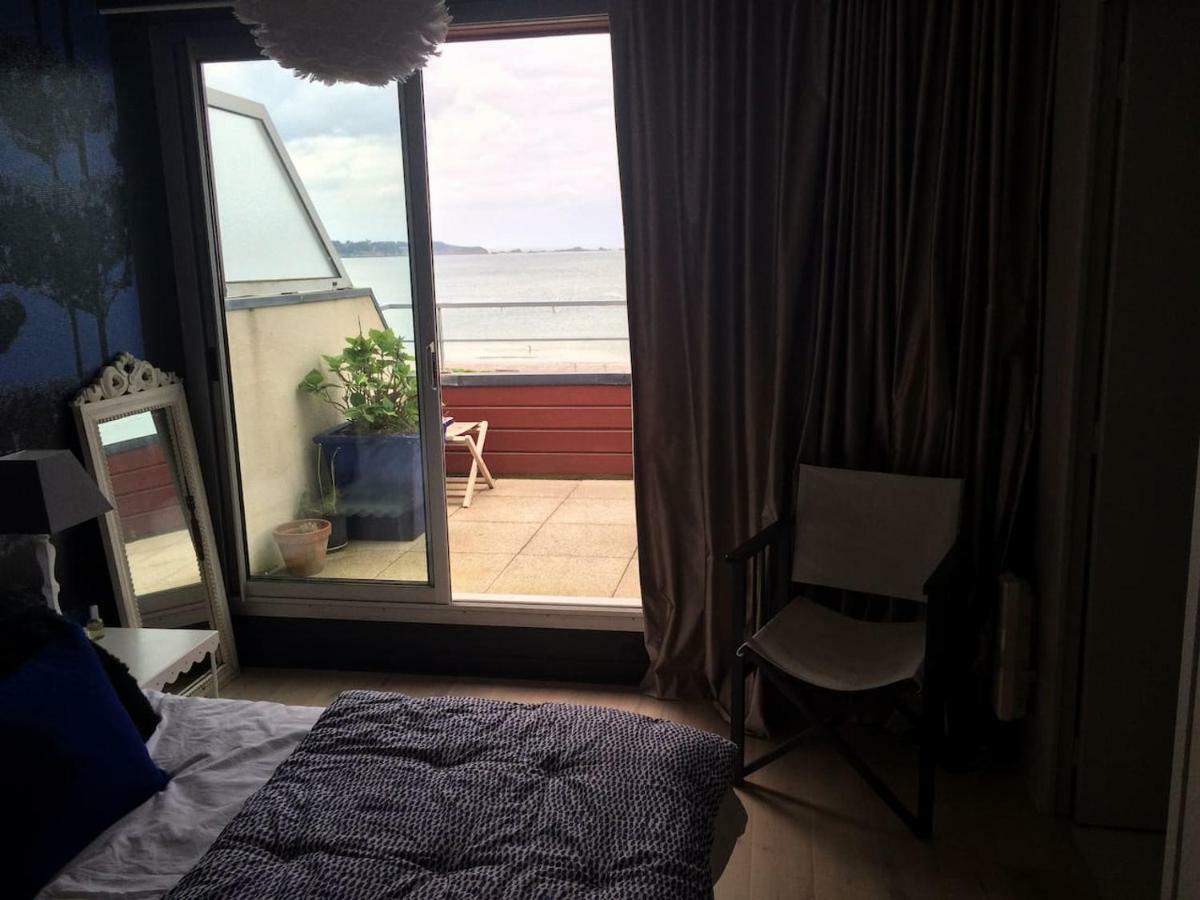 Petit Havre De Paix Face A La Mer ลองซิเออ ภายนอก รูปภาพ